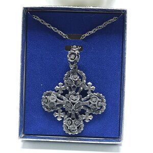 Vintage Stanhome Stanley Home Products Antiqued Rosettes Pendant No. 3828